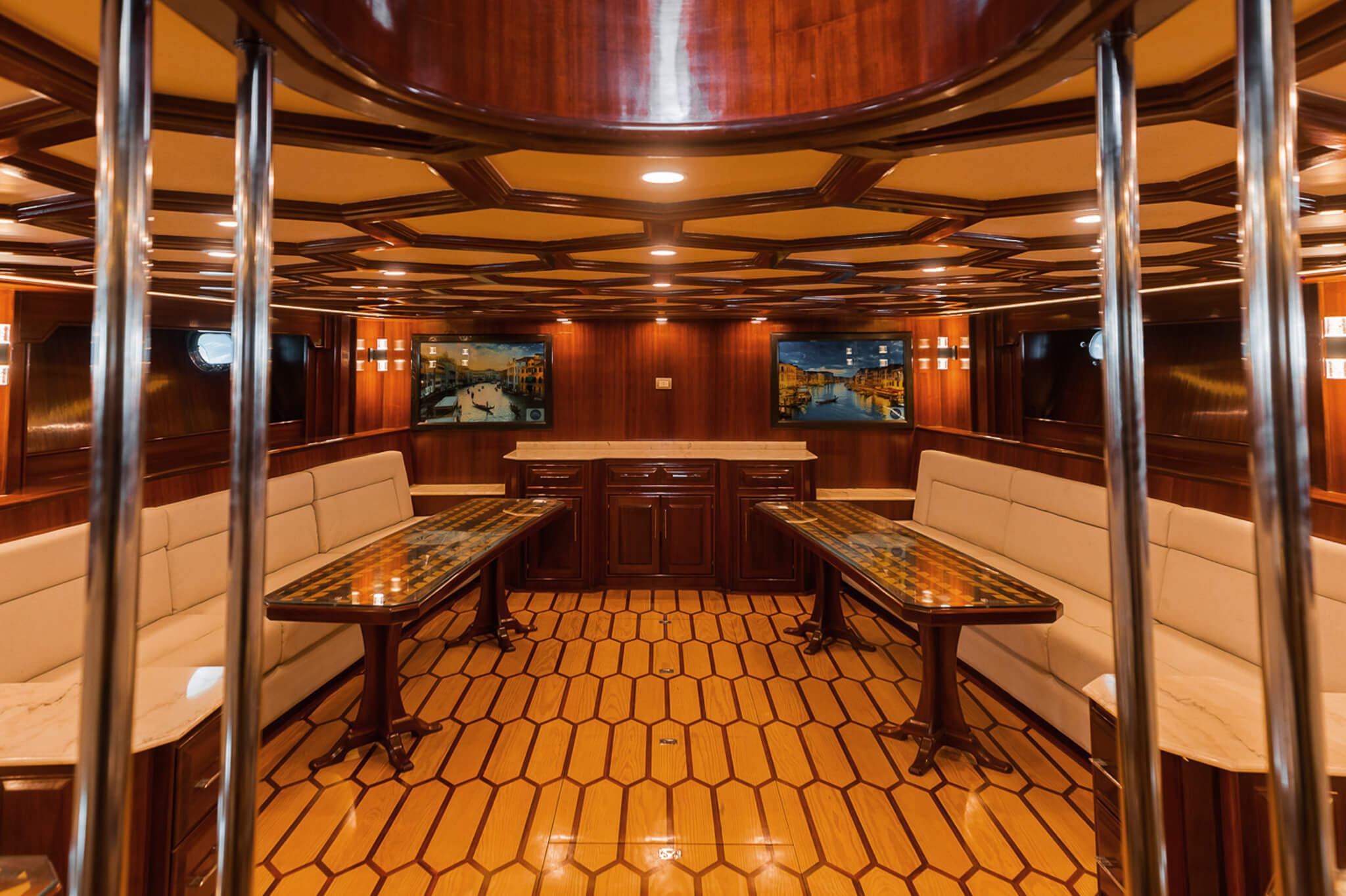 Royal cruise boat hurghada -luxury snorkeling interior 3