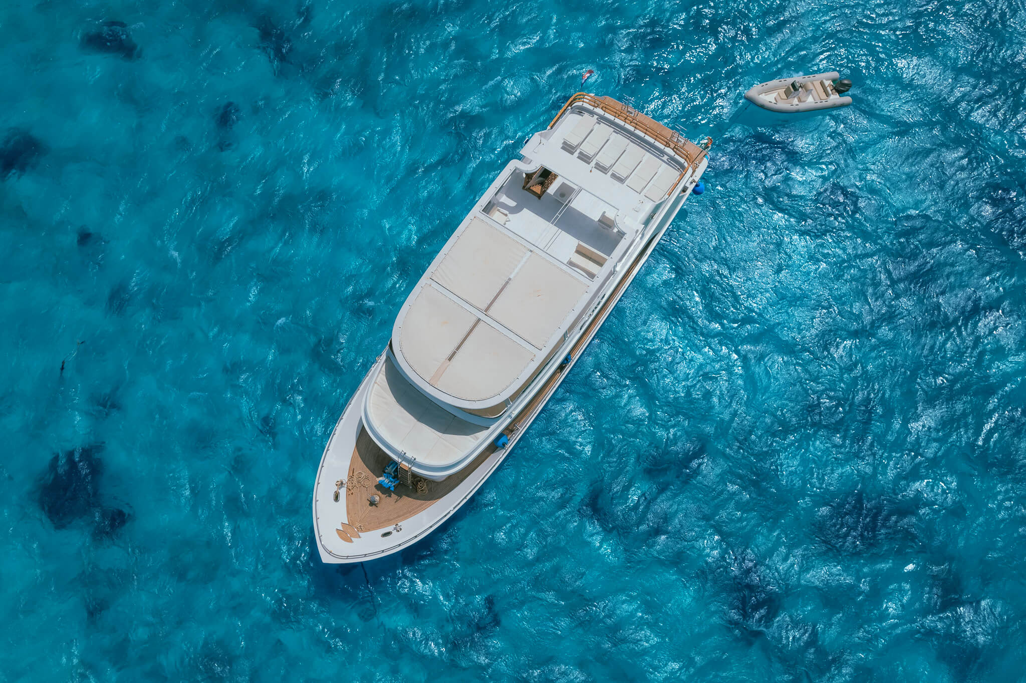 Royal cruise boat hurghada -luxury snorkeling trip